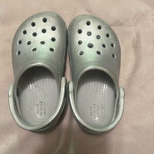 Kids silver crocs